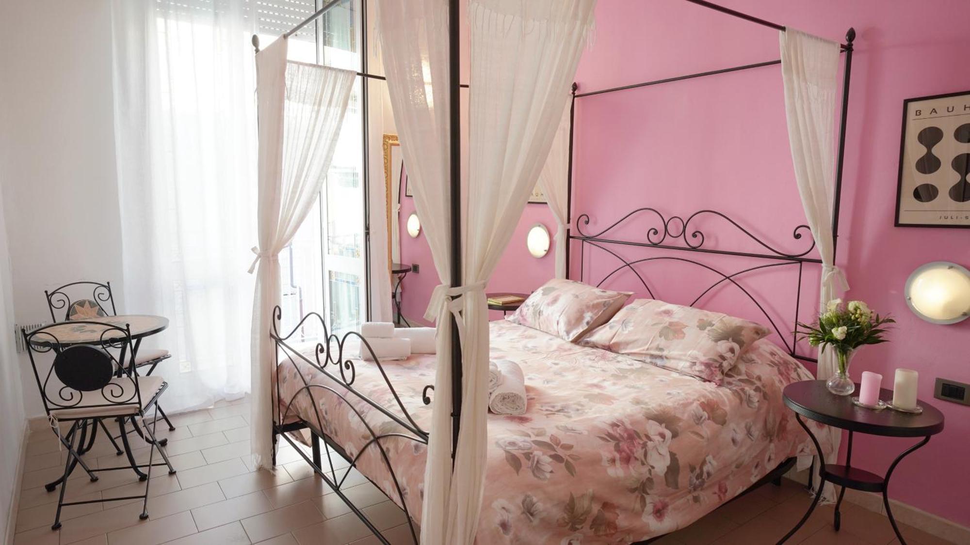 A Casa Di Mario E Nene Bed & Breakfast Виареджо Екстериор снимка